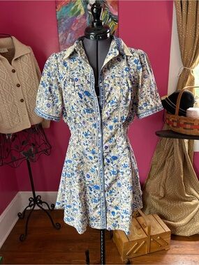 Women's Blue and Cream Floral Button-Front Tunic